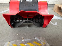Snowline ss-1300 elektrische sneeuwschuiver 1300w incl. handleiding - afbeelding 2 van  4