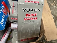 Snowman, yoken marker 500, paintmarker stiften - afbeelding 6 van  9