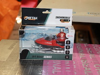 Snowmobile - afbeelding 2 van  3
