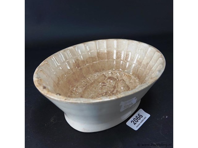 Societé ceramique maestricht puddingvorm - afbeelding 1 van  5