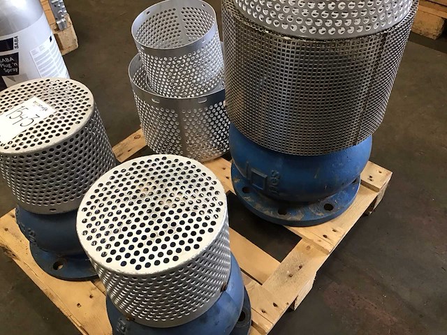 Socla pallet diverse gietijzeren keerkleppen - afbeelding 4 van  5
