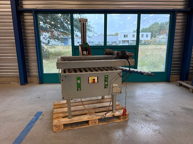 Soco system t-55 industriële tapemachine met rollenbaan – 2003 - afbeelding 1 van  8
