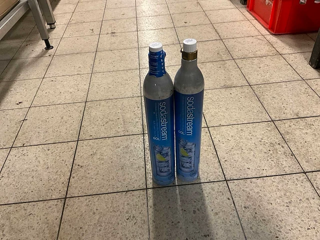 Soda stream 60l koolzuur cilinders (2x) - afbeelding 1 van  4