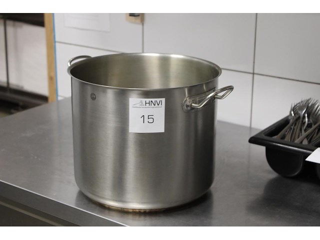 Soeppan doorsnede 33 en hoogte 48 cm. - afbeelding 1 van  2