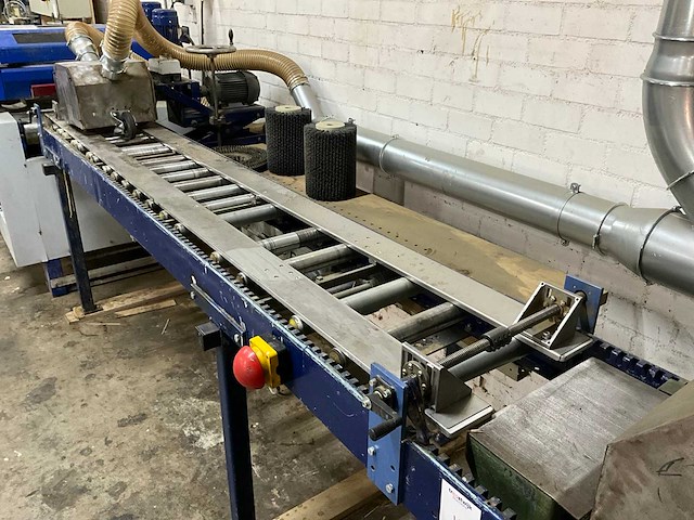 Soest vp-2-400 uitpoets en borstelmachine (c) - afbeelding 19 van  24