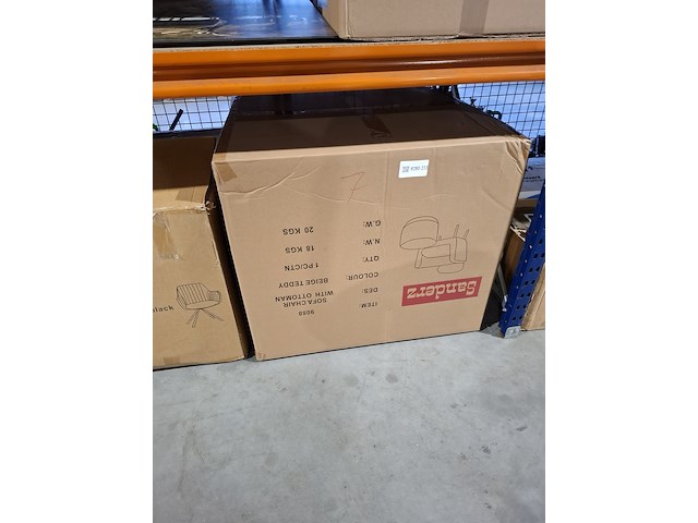 Sofa chair en hocker, beige teddy, 2025 - afbeelding 2 van  2