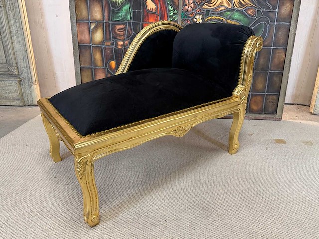 Sofa - afbeelding 1 van  3
