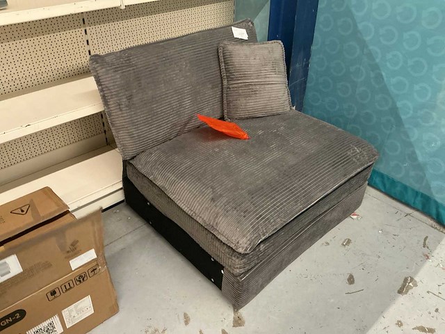 Sofa - afbeelding 1 van  2
