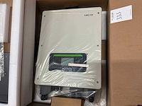 Sofar solar hyd 5000-es 5 kw hybride omvormer - afbeelding 2 van  3