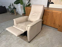 Sofie electrische sta-op fauteuil - afbeelding 3 van  15