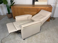 Sofie electrische sta-op fauteuil - afbeelding 5 van  15