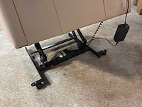 Sofie electrische sta-op fauteuil - afbeelding 7 van  15