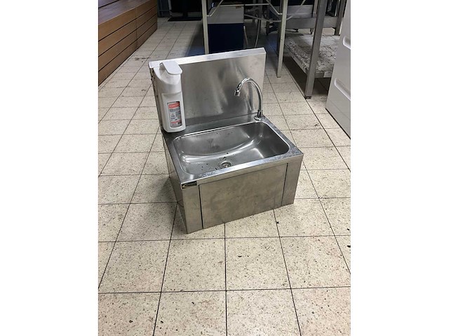Sofinor rvs spoelbak met kniebediening - afbeelding 2 van  7
