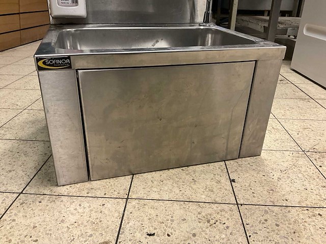 Sofinor rvs spoelbak met kniebediening - afbeelding 5 van  7