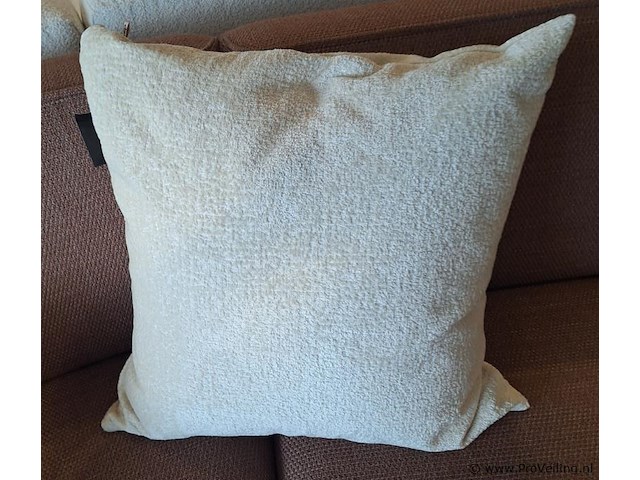 Sofly sierkussen off white - 60x60cm - afbeelding 1 van  2