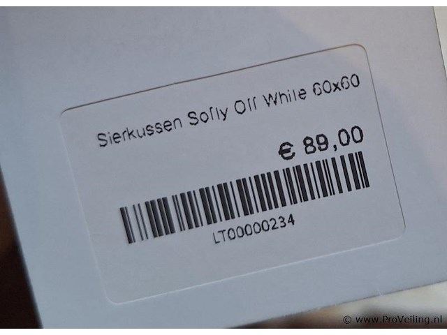 Sofly sierkussen off white - 60x60cm - afbeelding 2 van  2