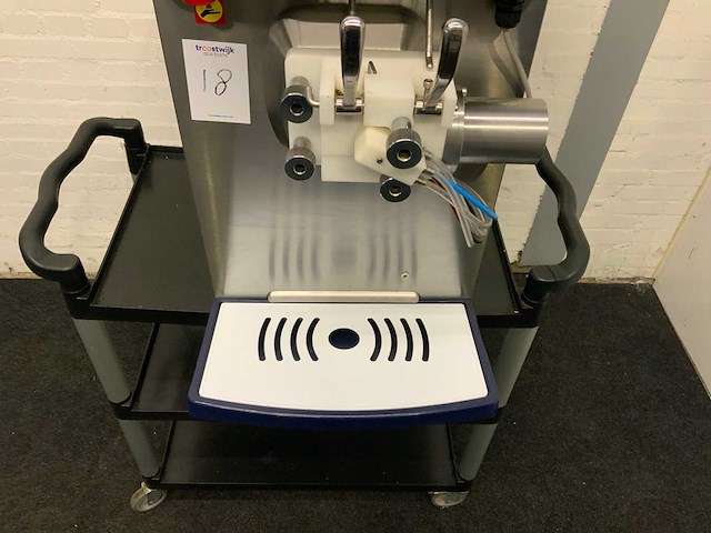 Softijs/milkshake machine - afbeelding 4 van  15