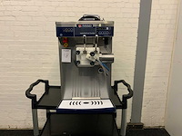 Softijs/milkshake machine - afbeelding 9 van  15