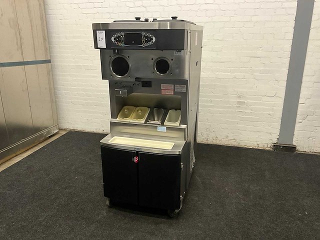 Softijs/milkshake machine - afbeelding 5 van  12