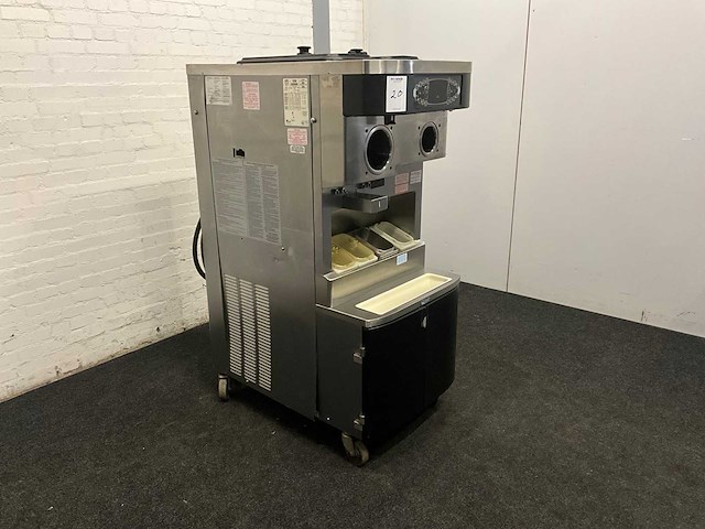 Softijs/milkshake machine - afbeelding 7 van  12