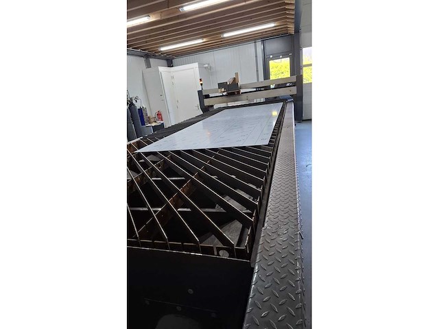 Soitaab + hypertherm - 2017 - plasma-red 6 x 2 - plasmasnijmachine - afbeelding 3 van  6