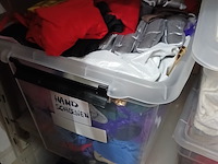 Sokken, handschoenen, neuzen, pruiken etc. - afbeelding 13 van  64