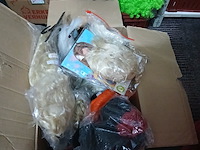 Sokken, handschoenen, neuzen, pruiken etc. - afbeelding 17 van  64