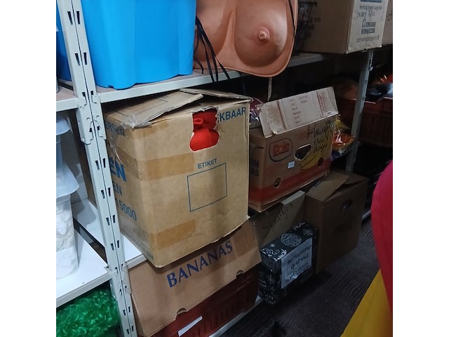 Sokken, handschoenen, neuzen, pruiken etc. - afbeelding 34 van  64