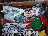 Sokken, handschoenen, neuzen, pruiken etc. - afbeelding 61 van  64