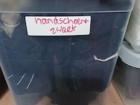 Sokken, handschoenen, neuzen, pruiken etc. - afbeelding 62 van  64