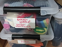 Sokken, handschoenen, neuzen, pruiken etc. - afbeelding 63 van  64