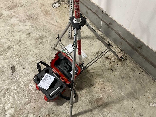 Sokkia - d10323 - waterpasinstrument / kijker - afbeelding 10 van  10
