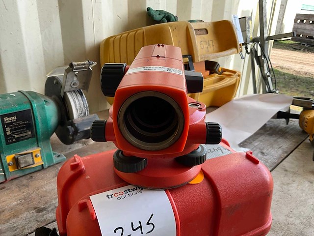 Sokkia e32 waterpastoestel - afbeelding 3 van  5