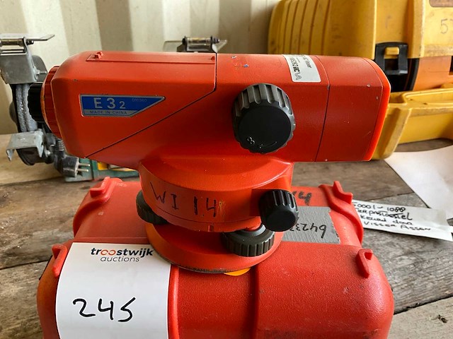 Sokkia e32 waterpastoestel - afbeelding 4 van  5