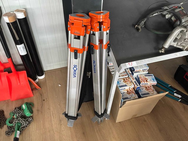 Sokkia statief (2x) - afbeelding 1 van  4