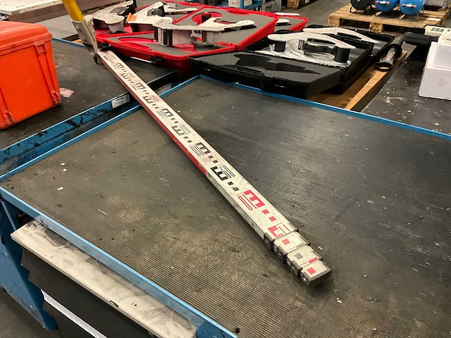 Sokkisha ts20a theodoliet + statief + meetstok - afbeelding 5 van  13