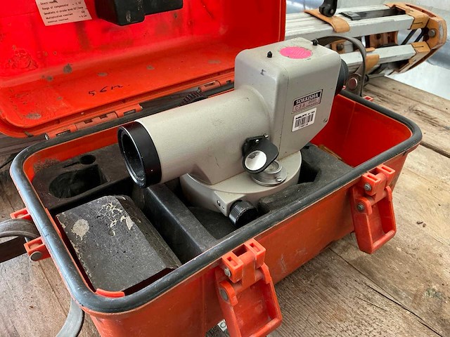 Sokkisha waterpasinstrument - afbeelding 2 van  3