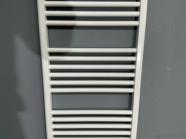 Solar - prorad electr - designradiator 50 x 115 cm - afbeelding 7 van  9