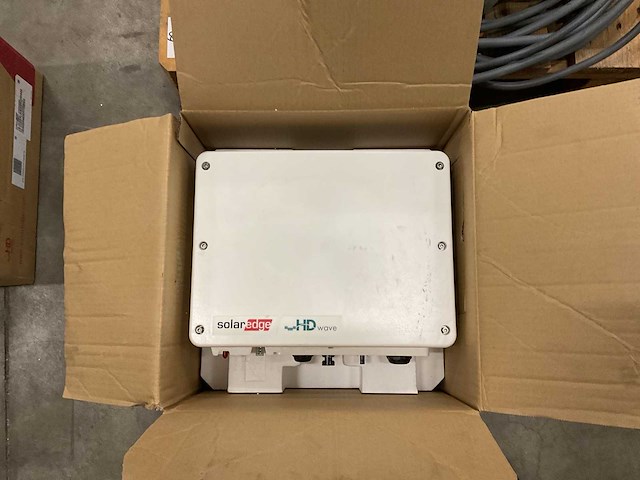 Solar edge se2200h omvormer - afbeelding 1 van  2