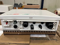 Solar edge se3000h omvormer (2x) - afbeelding 3 van  5