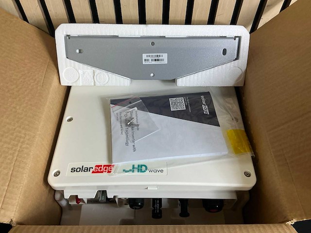 Solar edge se3000h omvormer - afbeelding 2 van  4