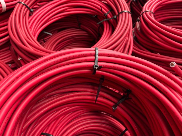 Solar kabel h1z2z2-k 6mm² rood (400x) - afbeelding 1 van  3