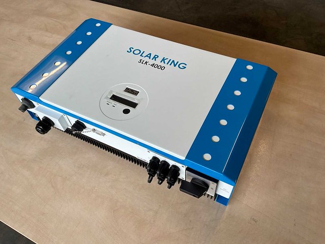 Solar king slk-4000 omvormer - afbeelding 1 van  9