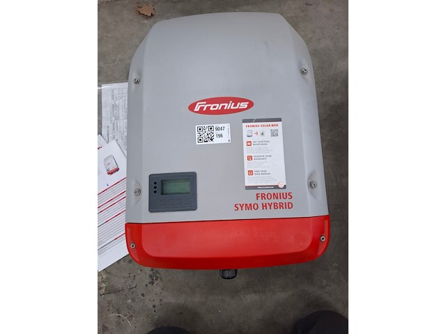 Solar omvormer, fronius , symo hybrid 4.0-3-s - afbeelding 1 van  6