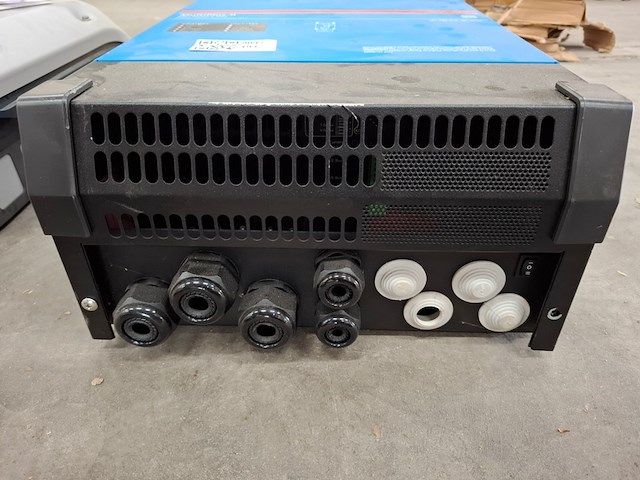 Solar omvormer, victron energy, multi plus-ii - afbeelding 3 van  4