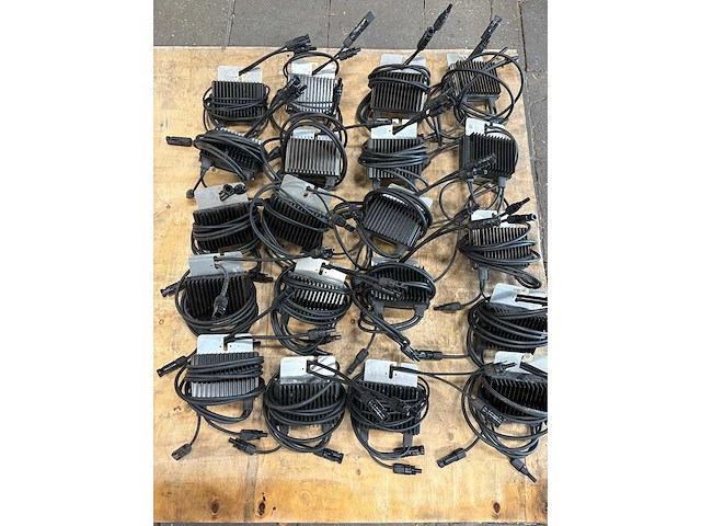 Solaredge - p850-4rmxmby - gebruikte optimizer (20x) - afbeelding 1 van  2