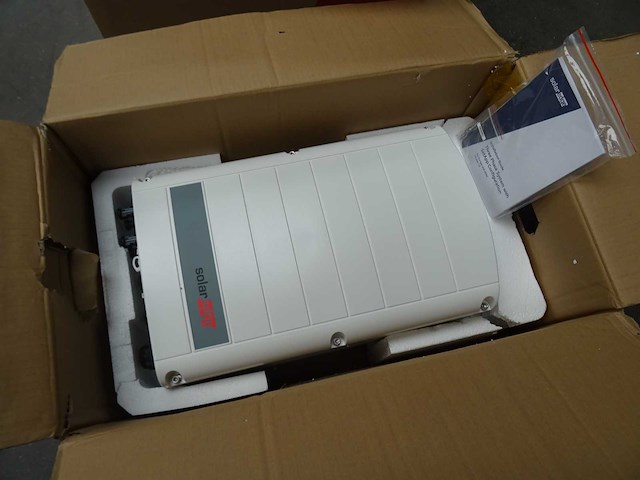 Solaredge - se17k-rw0t0bnn4 - omvormer - afbeelding 2 van  4