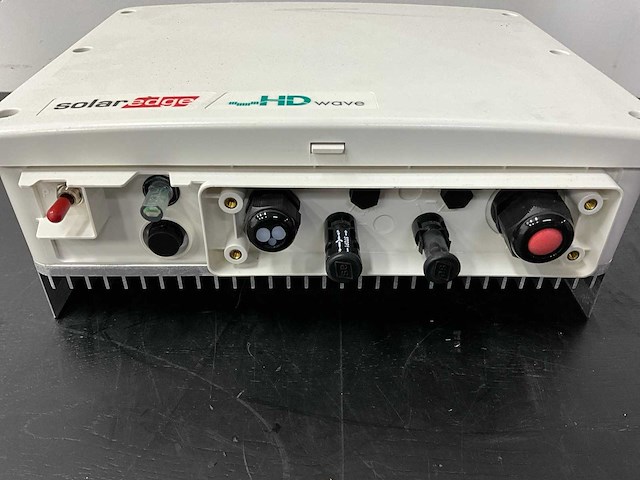 Solaredge - se2200h - omvormer - afbeelding 2 van  5