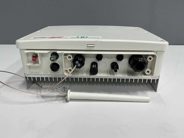 Solaredge - se2200h - omvormer - afbeelding 4 van  8