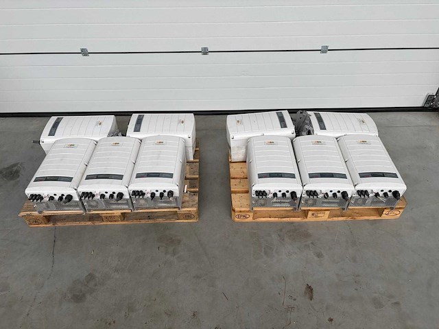 Solaredge - se27.6k - gebruikte omvormer t.b.v. zonnepanelen (10x) - afbeelding 1 van  3